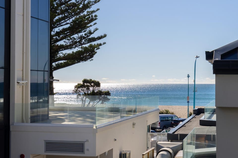 Day, Neighbourhood, Natural landscape, Sea view