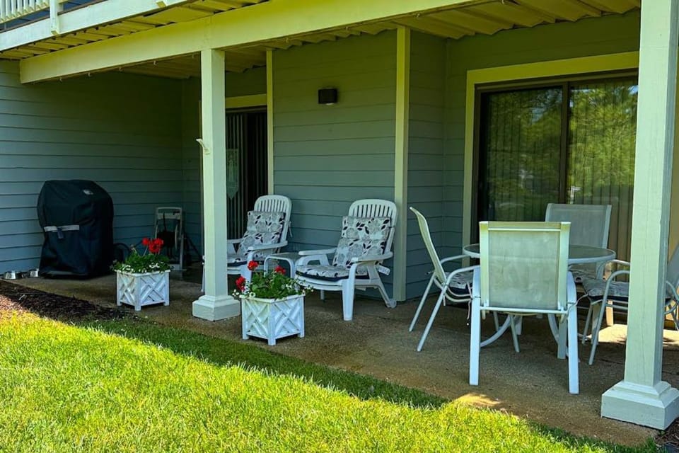 Spring Lake --- 20784 East Dr Unit 503 House in Rehoboth Beach