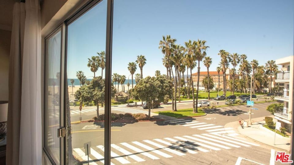 Ocean View condos Apartment in Santa Monica