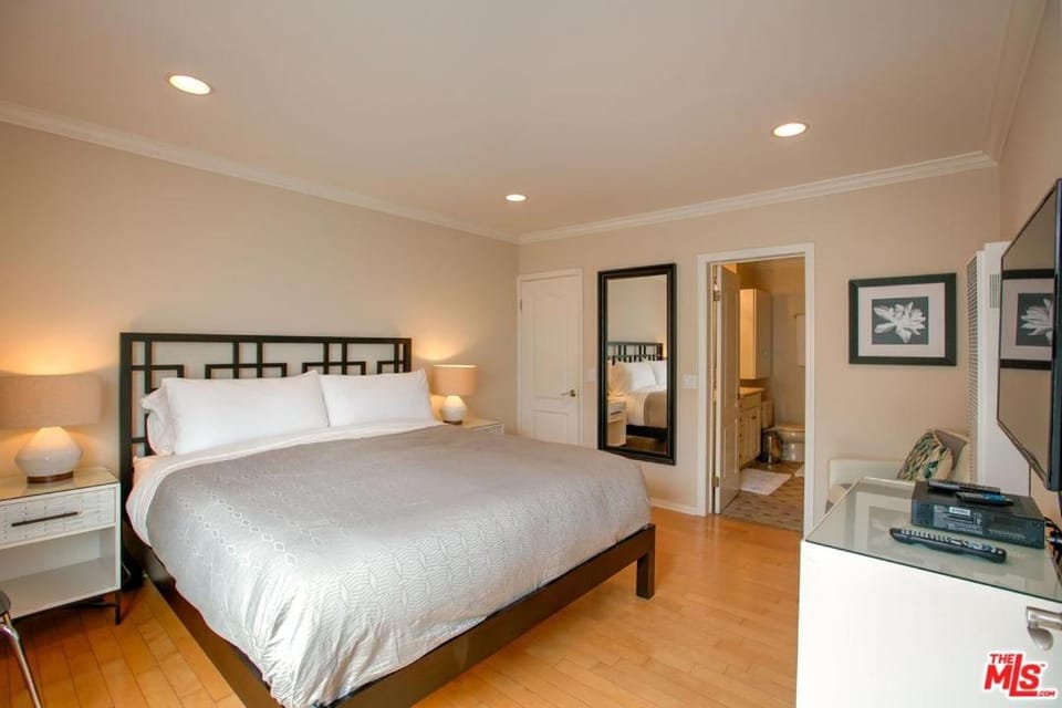 Ocean View condos Apartment in Santa Monica