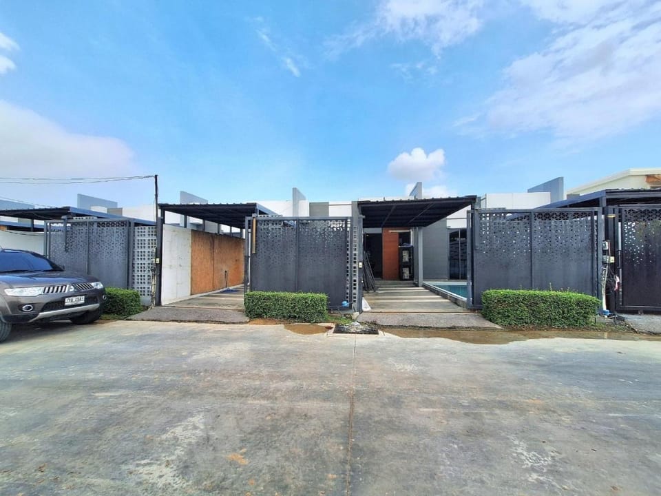 The Modern A27 Hua-Hin Private Poolvilla from beach 3km Villa in Hua Hin District