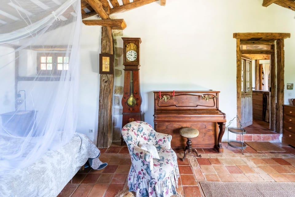 Property building, Living room, Bedroom