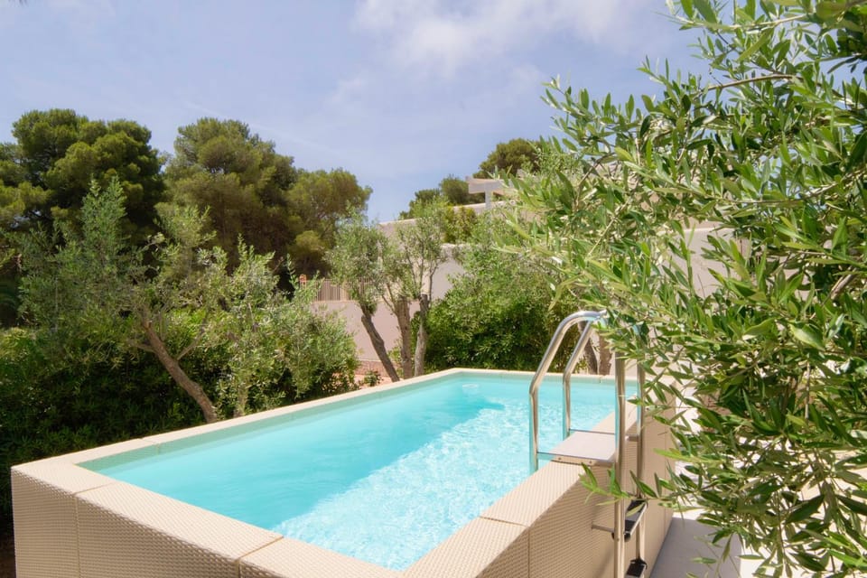 Natural landscape, Pool view, Swimming pool