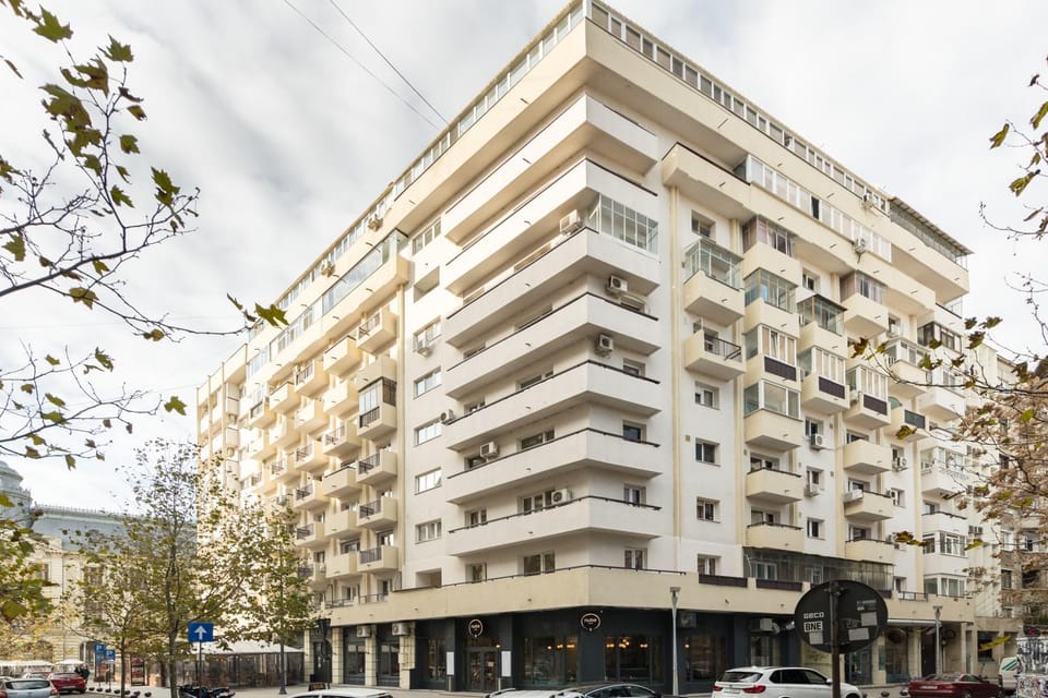 Property building, Location