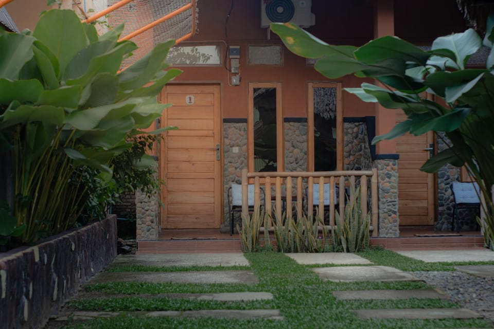 Sempurna Guest House & Jungle Trekking Bed and Breakfast in Indonesia
