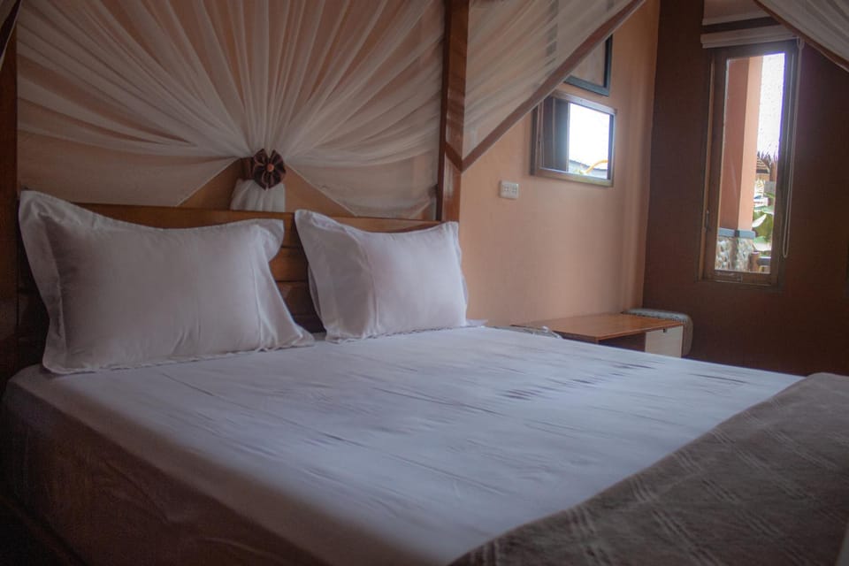 Sempurna Guest House & Jungle Trekking Bed and Breakfast in Indonesia