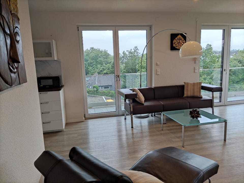 Luxuriöse, große Wohnung mit Parkblick Apartment in North Rhine-Westphalia