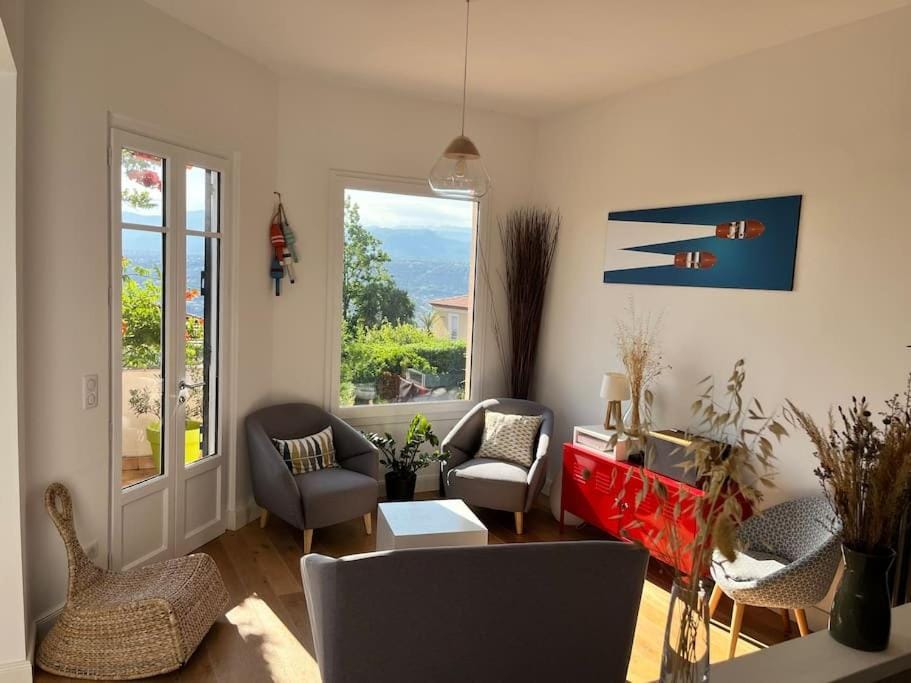 La Missidi - Belle villa provençale avec piscine Villa in Nice