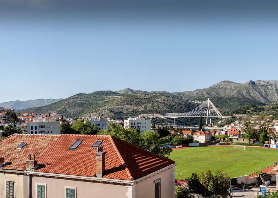 Day, Natural landscape, City view, Mountain view