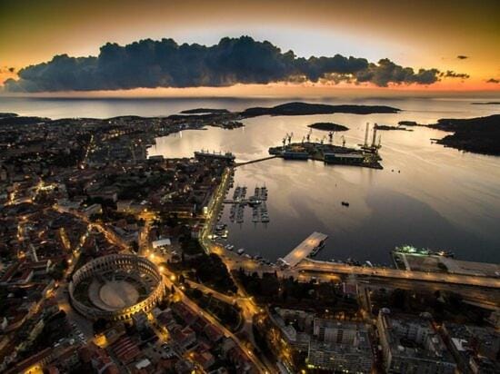 Trendy Stay on Stoja , Next to Max City Mall & Beach - Angels Mirjana Apartment in Pula