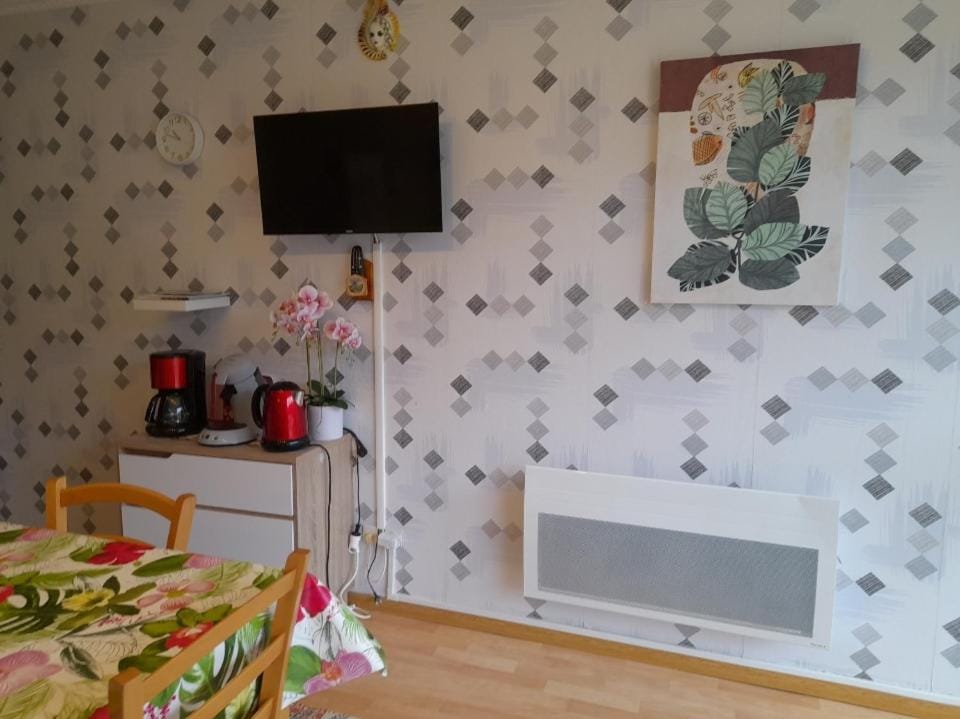Coffee/tea facilities, Living room