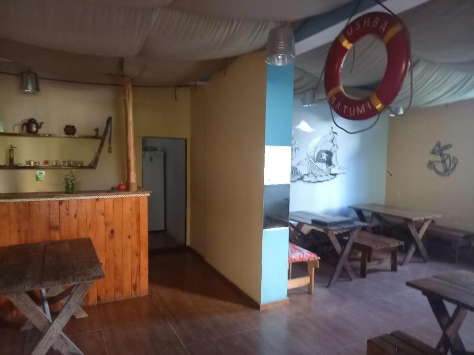 Kitchen or kitchenette, Lounge or bar, Dining area