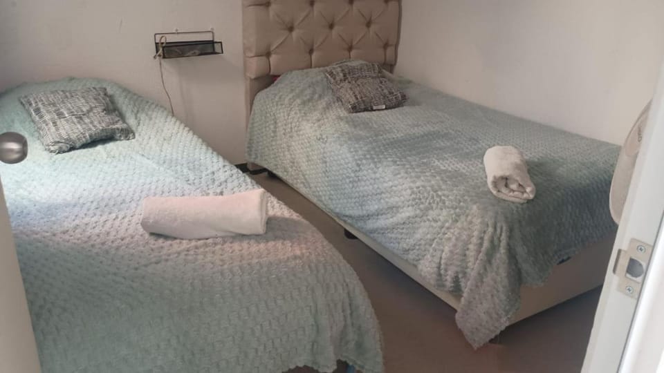 Photo of the whole room, Bedroom, towels