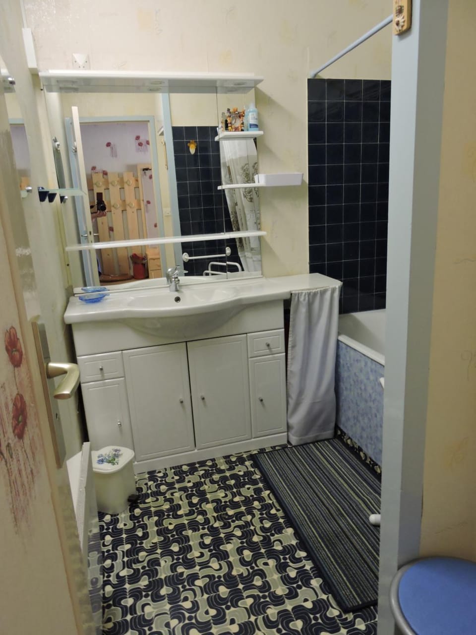 Bathroom, Bath