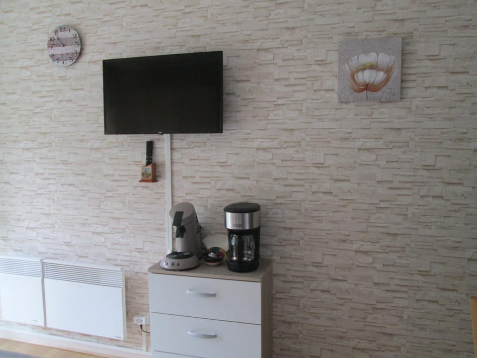 Coffee/tea facilities, Living room, minibar