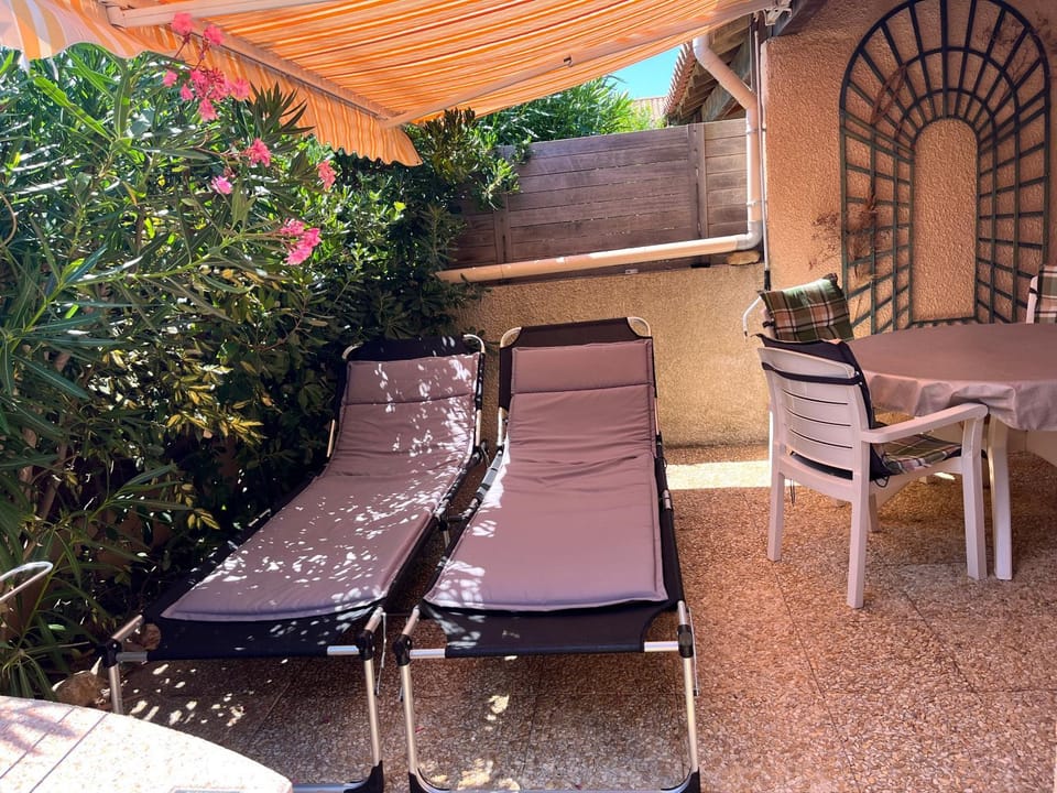 Garden, Balcony/Terrace