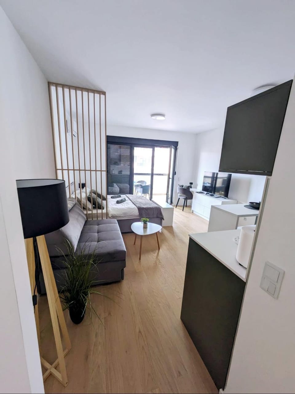 Photo of the whole room