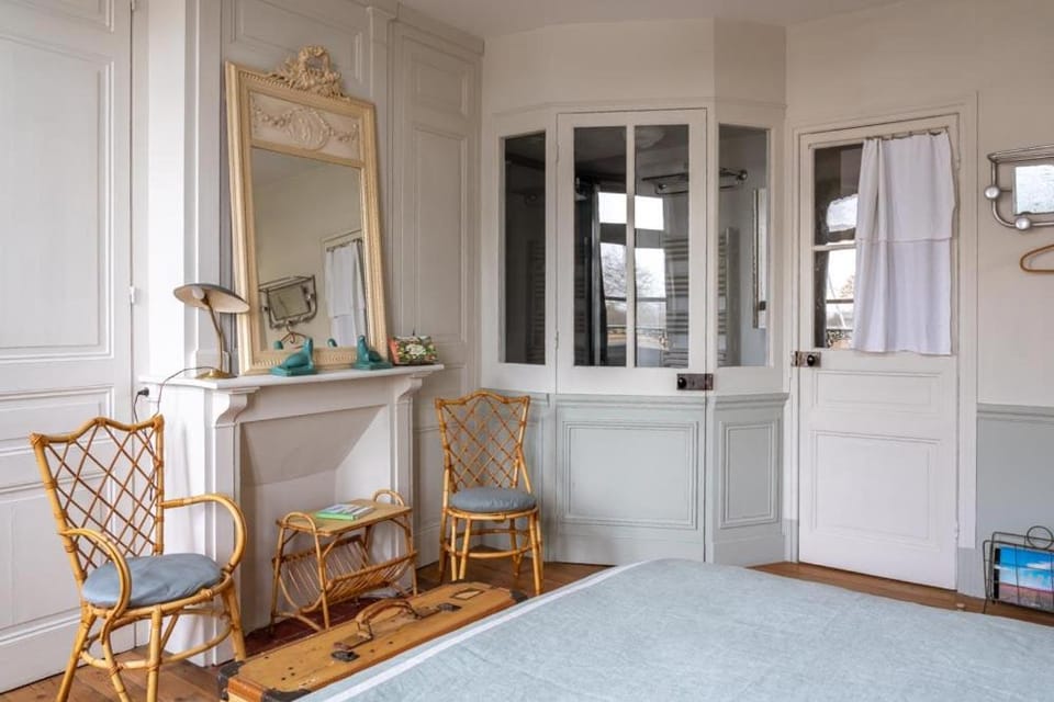 Bathroom, Photo of the whole room