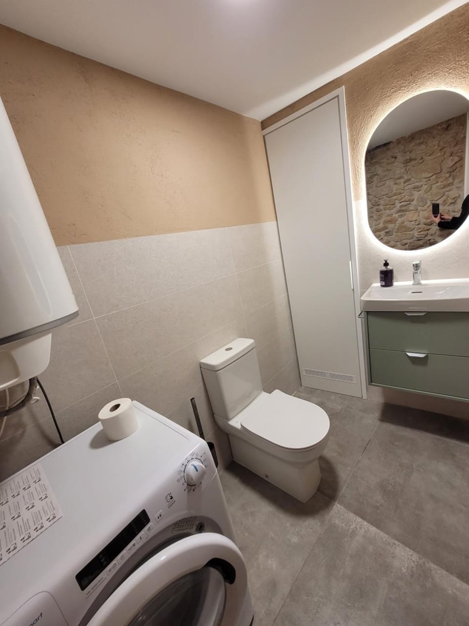 Toilet, washing machine, dryer