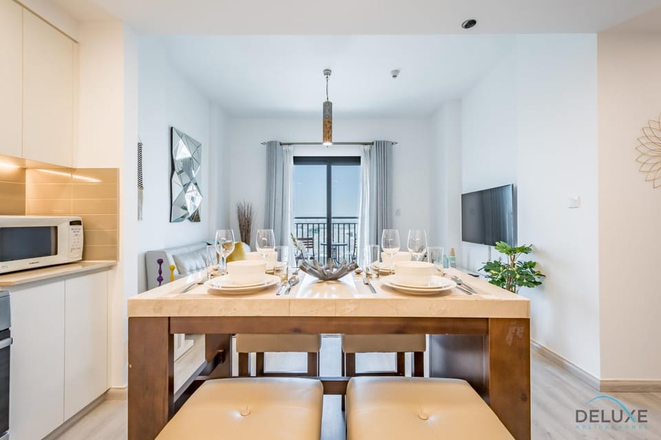 TV and multimedia, Dining area