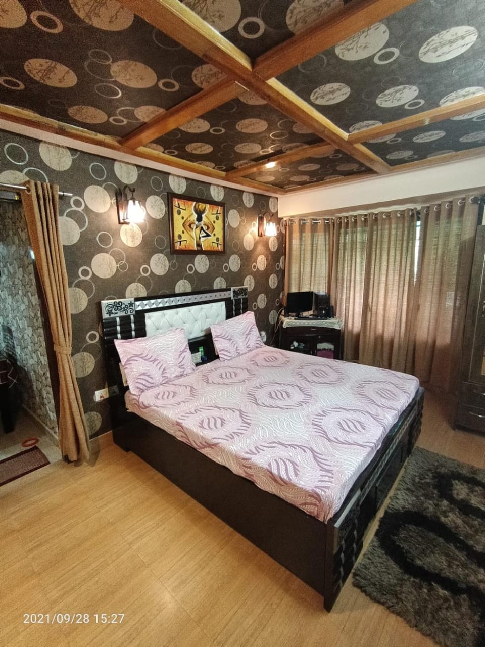 Bed, Photo of the whole room, Bedroom