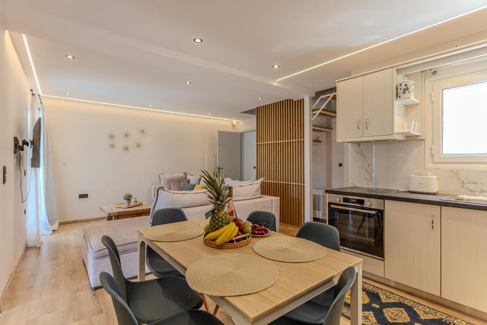 Living room, oven