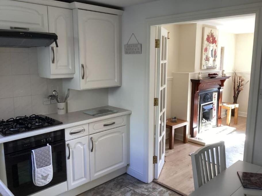 Brookside Retreat, Dog Friendly Apartment in North East Derbyshire District