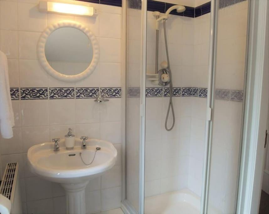 Brookside Retreat, Dog Friendly Apartment in North East Derbyshire District