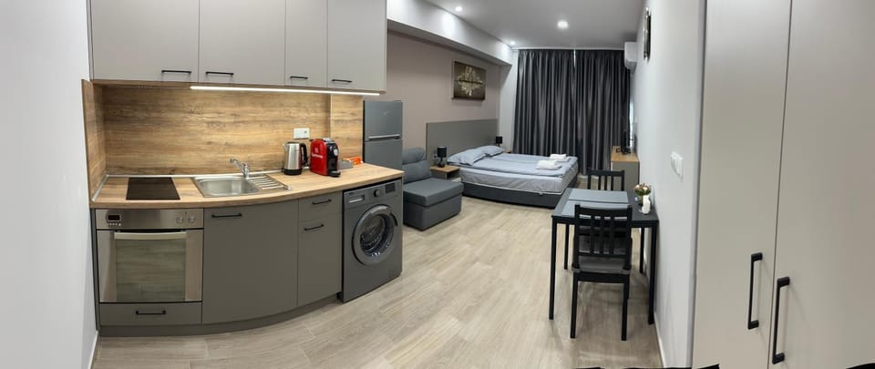 Студио Комфорт Бургас Център Apartment in Burgas