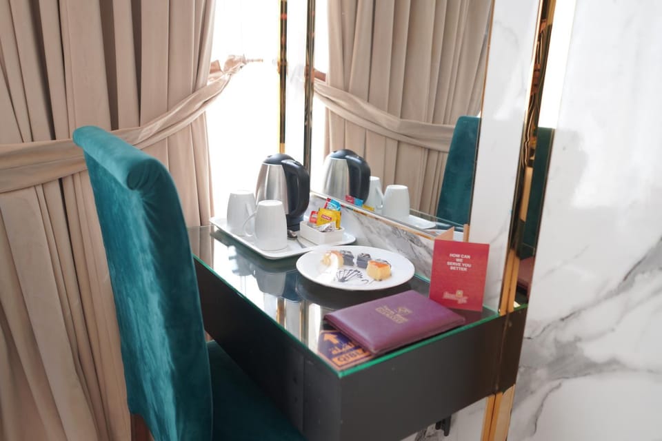 Envoy Express, F-8, Islamabad Bed and Breakfast in Islamabad