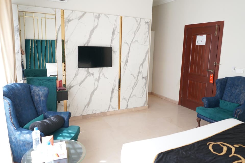 Envoy Express, F-8, Islamabad Bed and Breakfast in Islamabad