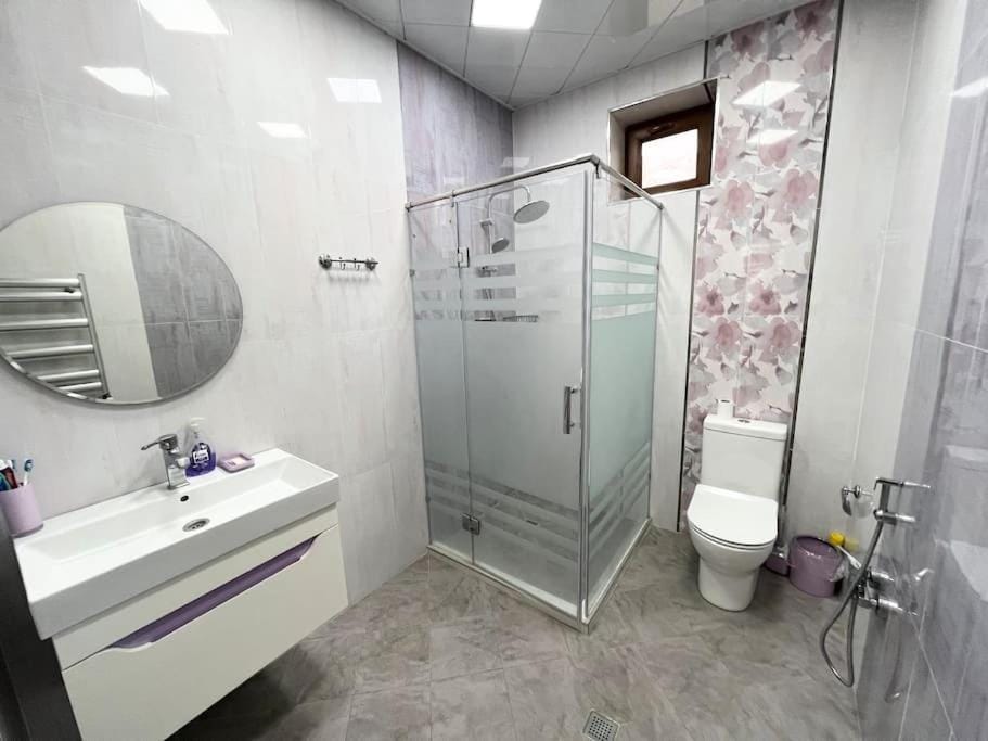 Villa with a pool & close to the sea Villa in Baku, Azerbaijan