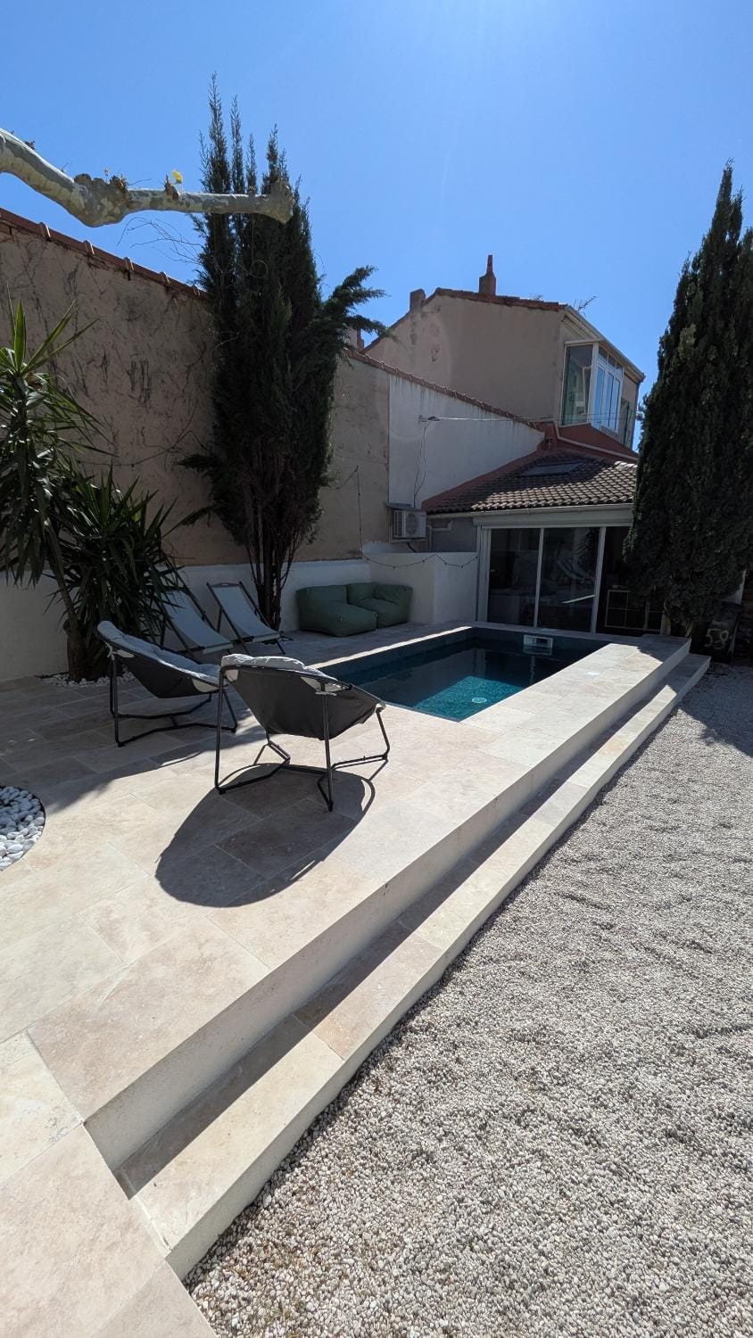 Pool view, Swimming pool