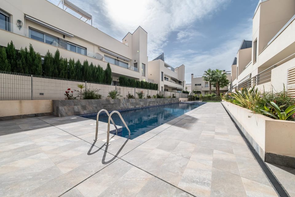 Property building, Day, Pool view, Swimming pool