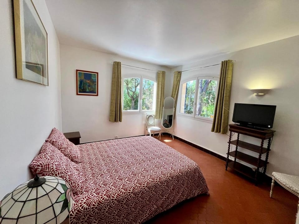 L'Esbadaia Villa in Saint-Raphael