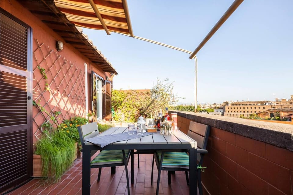 San Pietro Home Apartment in Rome