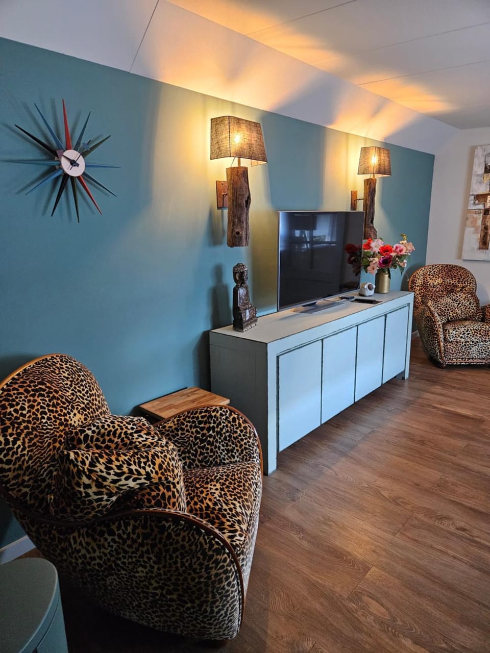 TV and multimedia, Living room