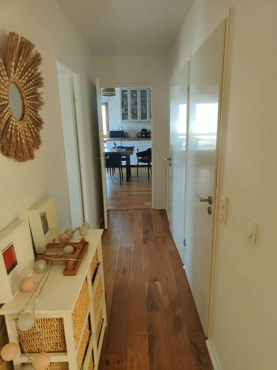 Bel appartement neuf 3 chambres proche Paris et Stade de France, parking gratuit, 5 min RER CDG aéroport et gare du Nord, quartier calme, proximité tous commerces Apartment in Aubervilliers