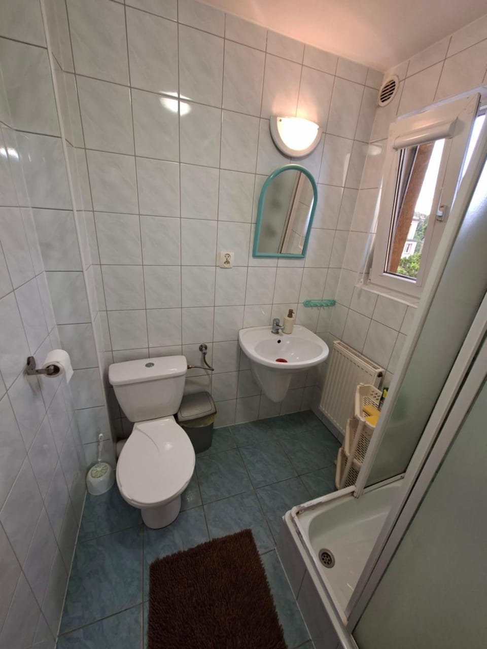Shower, Toilet, Bathroom