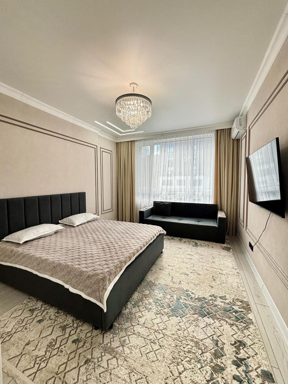 Bed, TV and multimedia