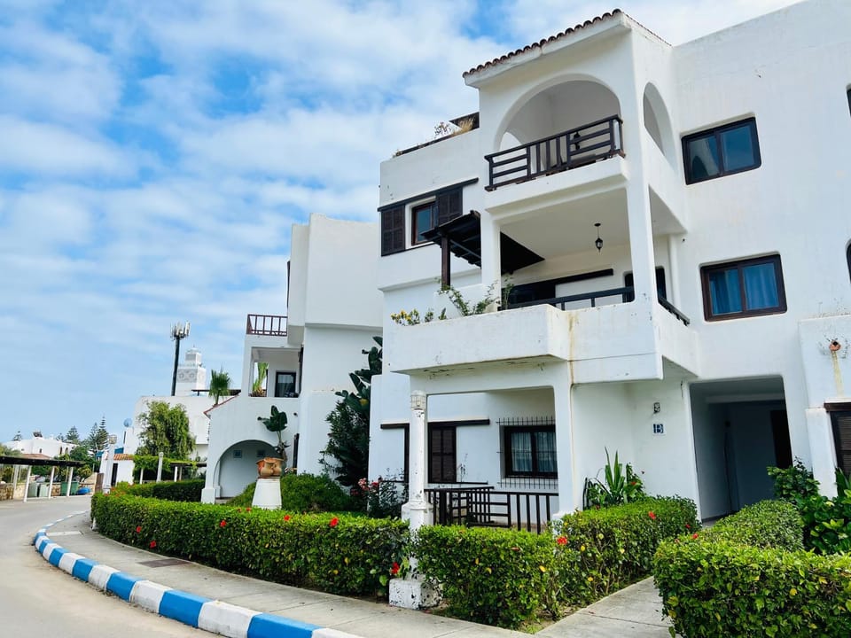 Property building, Neighbourhood, Street view