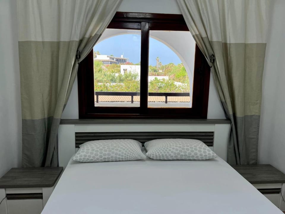 Bed, Natural landscape, View (from property/room), Bedroom