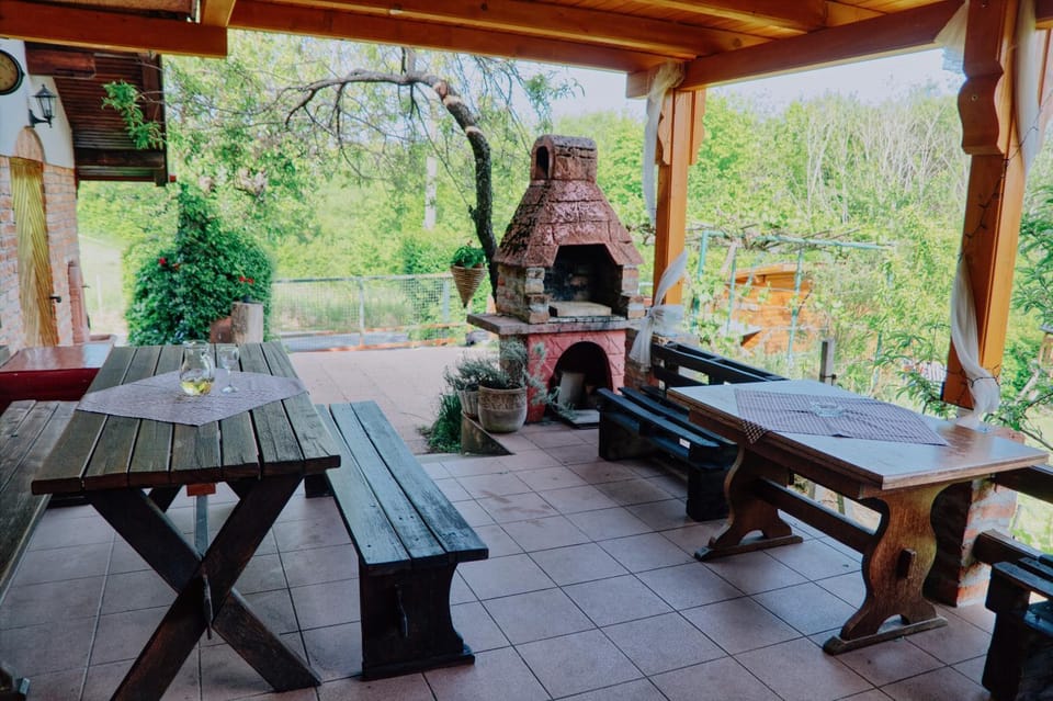 Patio, Day, BBQ facilities, Balcony/Terrace