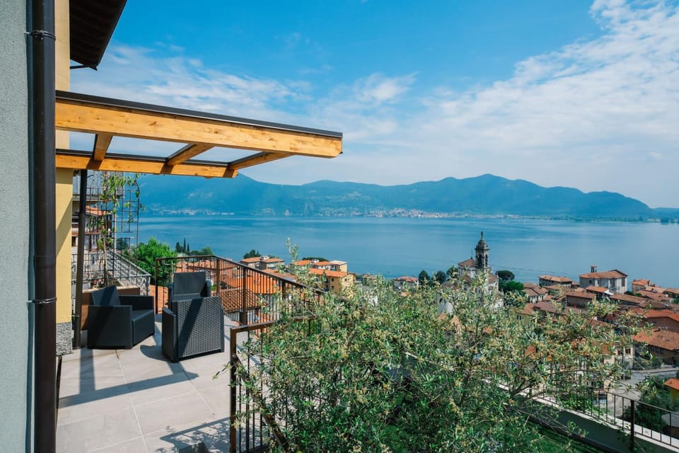 Property building, Patio, Lake view