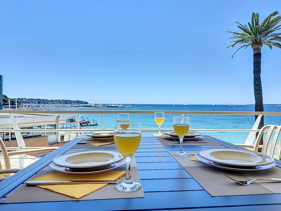 Day, View (from property/room), Balcony/Terrace, Balcony/Terrace, Dining area, Sea view, Drinks