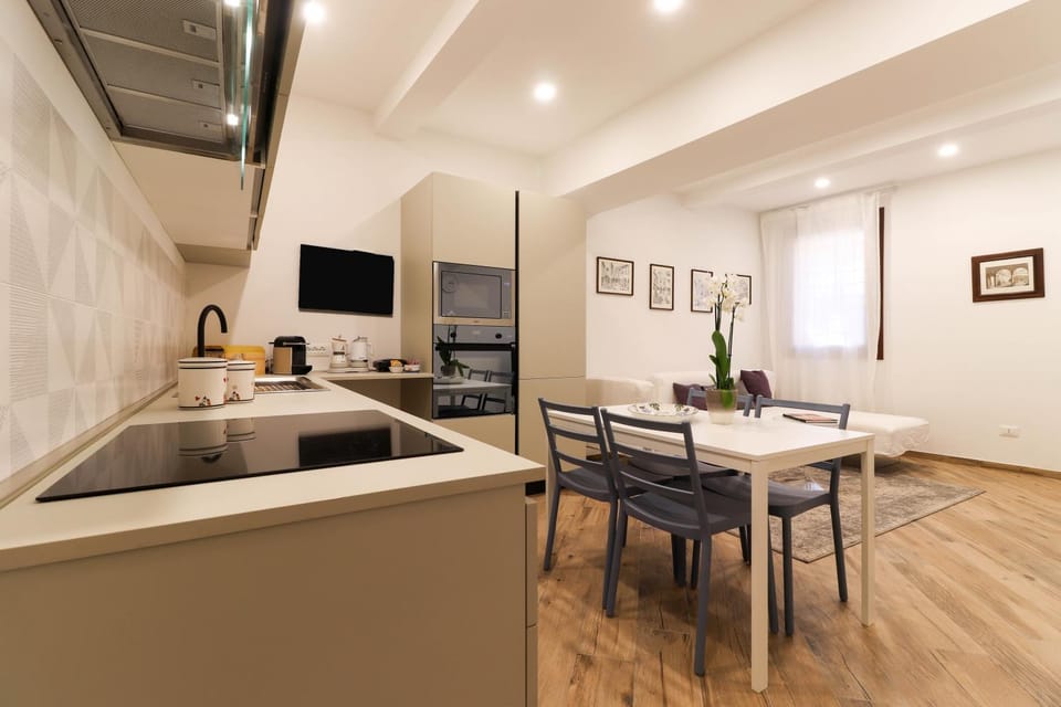 Appartamento 2 Leoni Apartment in Emilia-Romagna