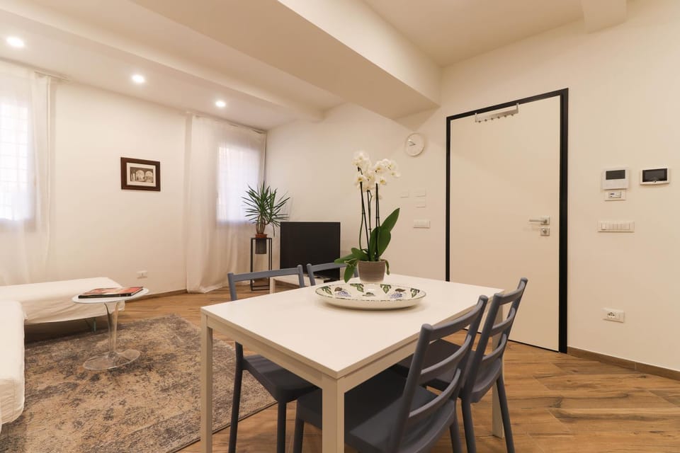 Appartamento 2 Leoni Apartment in Emilia-Romagna