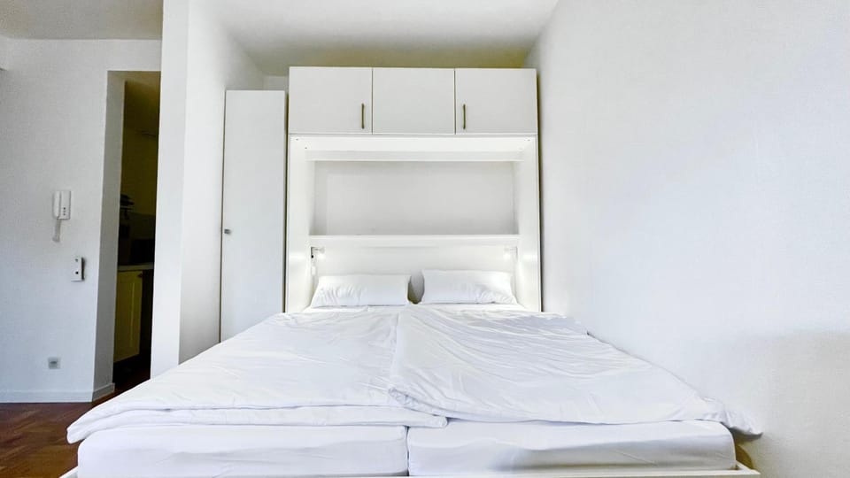 AINA Living nähe Stuttgart free Wifi and Workspace Apartment in Baden-Württemberg