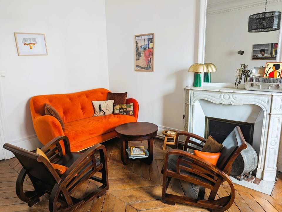 Appartement typique et confortable - Voltaire Apartment in Paris