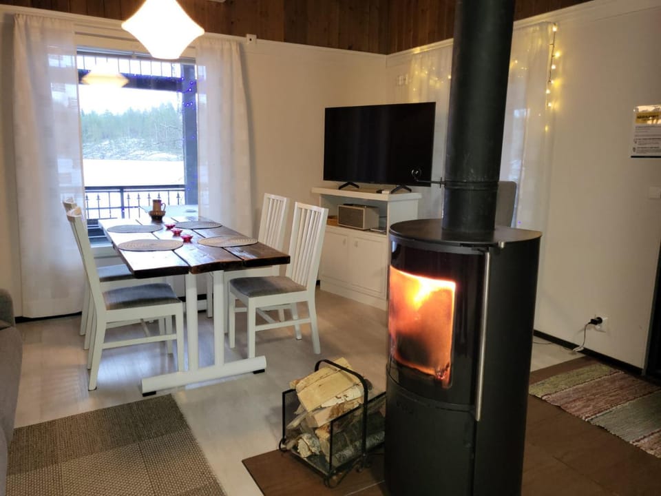 TV and multimedia, Dining area